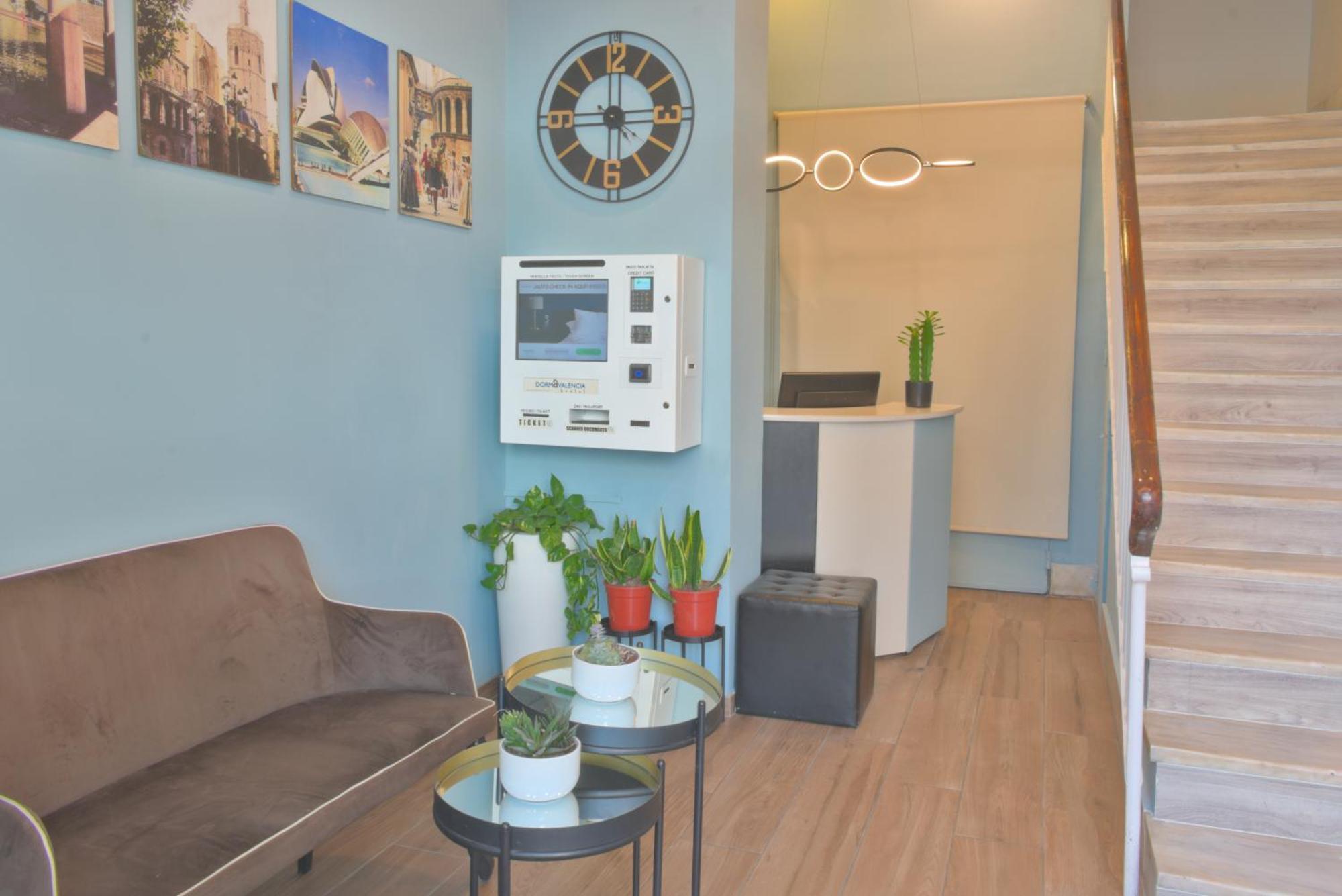 Dormavalencia Hostel Regne Экстерьер фото